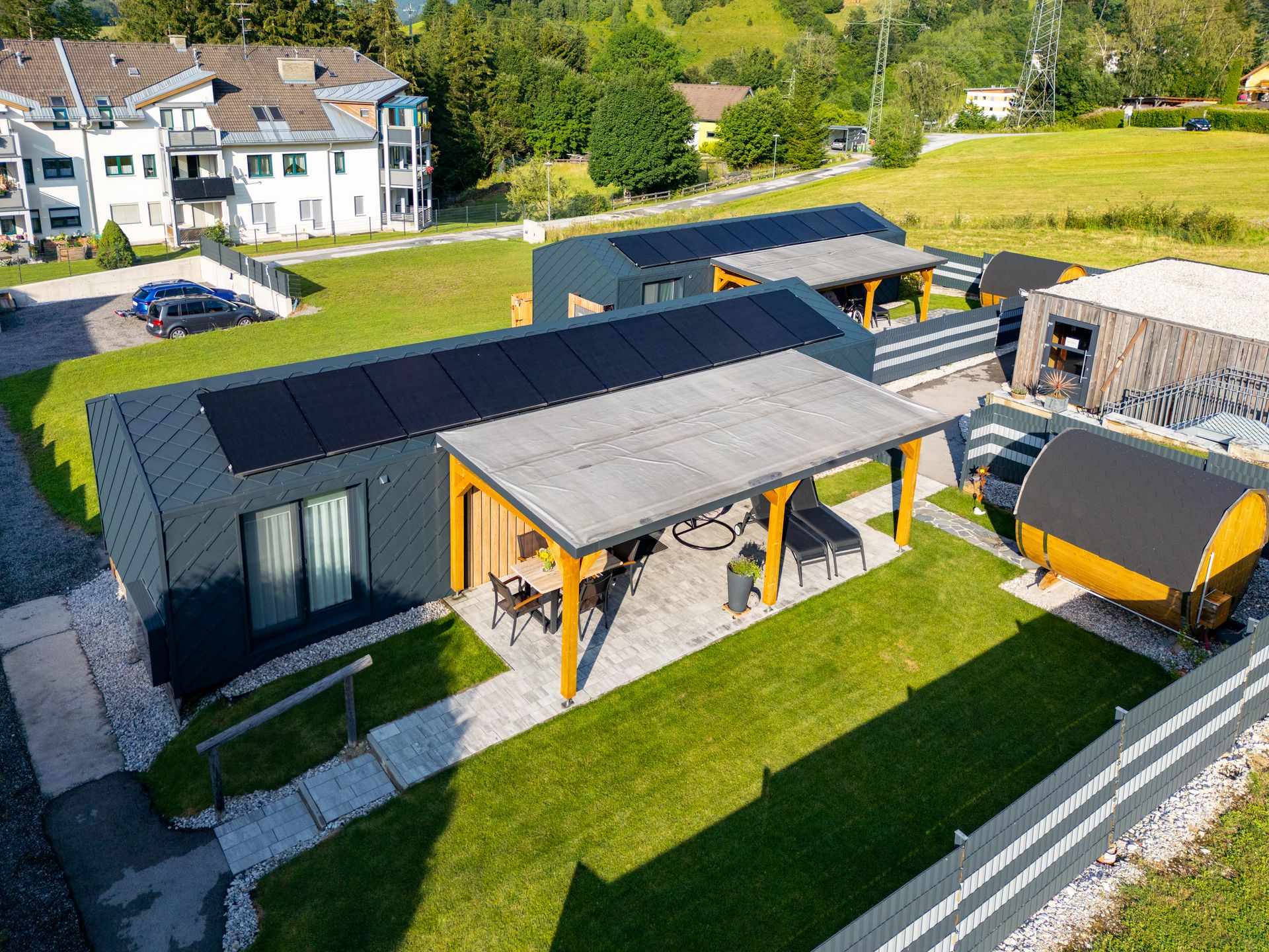 Chalet Stuhleckblick von oben, Garten und Terrasse