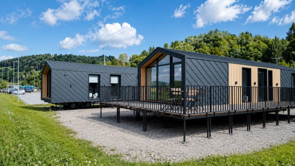 Diamond +Plus Deluxe als Modulhaus mit Rautenfassade, Giebel und grosszuegiger Terrasse - Lieferung in die Steiermark.